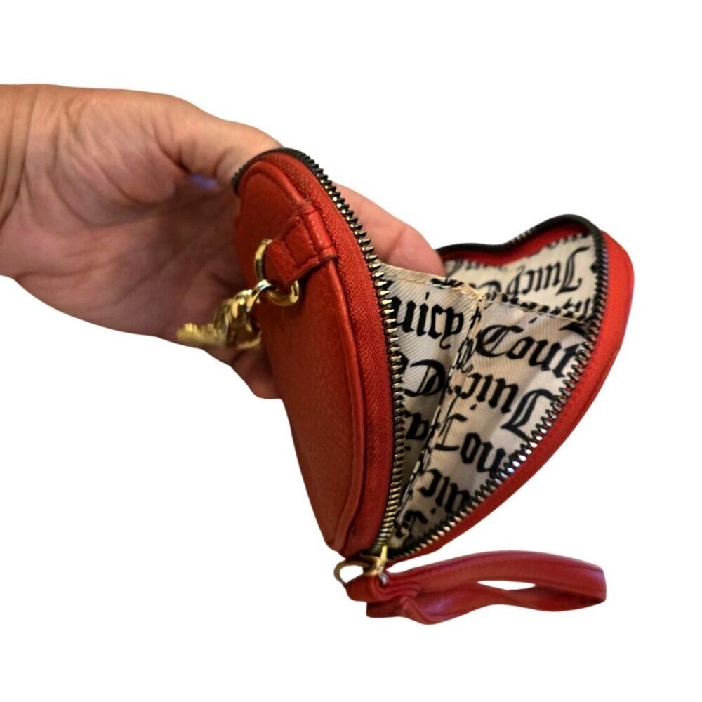 Juicy Couture Red Heart Wristlet Coin Purse Zip Around 5"x4.5" Faux Leather - Picture 5 of 7